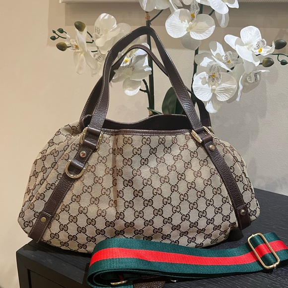 Authentic Gucci Hobo! - Picture 1 of 7
